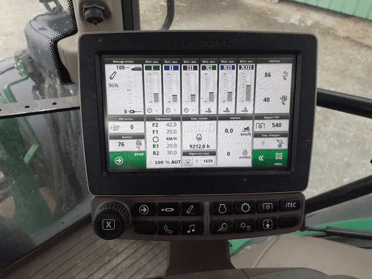 Image JOHN DEERE 6120R